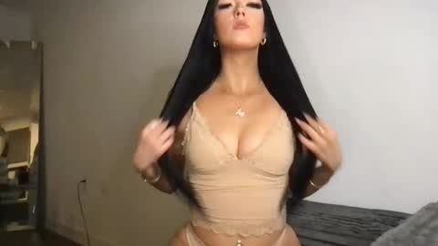 Gracie  online show from 30, 10, 2025