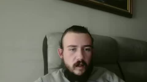 Snapshot of sweetguyss12 chatting on 17, 11, 2025 sweetguyss12 online show from 17, 11, 2025