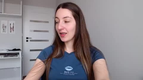 Snapshot of sweetheart_77 chatting on 2, 6, 2026 Emma online show from 2, 6, 2026