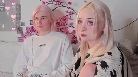 sweethearts_friends online show from 1, 4, 2026