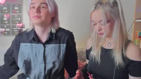 sweethearts_friends online show from 24, 4, 2026