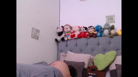 Snapshot of sweethoney22_ chatting on 6, 2, 2025 Sabrina y Eliot online show from 6, 2, 2025