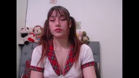 Snapshot of sweethoney22_ chatting on 28, 2, 2025 Sabrina y Eliot online show from 28, 2, 2025