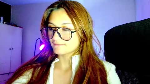 sweetie_ambar online show from 22, 9, 2025