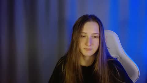 Annie online show from 1, 11, 2025