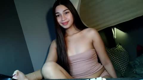sweetiecum_tina online show from 18, 4, 2026