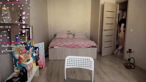 sweetie Lisa3 online show from 18, 9, 2025