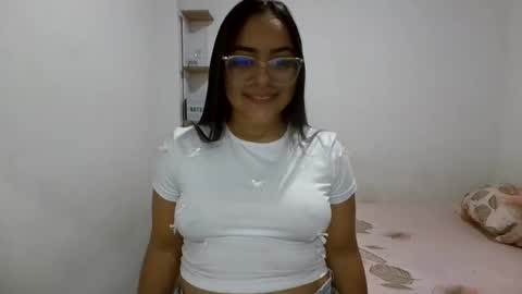 Snapshot of sweetigirl2000 chatting on 21, 6, 2026 Sweetigirl online show from 21, 6, 2026
