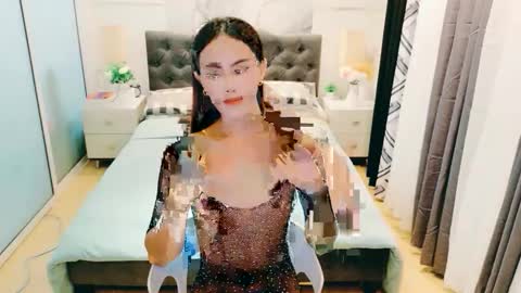 Lacy online show from 28, 5, 2026