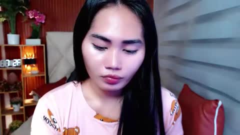   online show from 15, 12, 2025