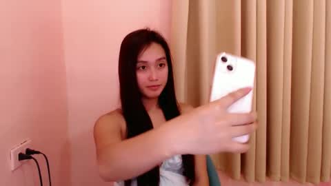 Leah online show from 8, 12, 2024