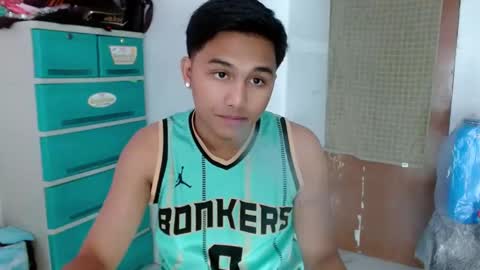 Snapshot of sweetlilly_18 chatting on 16, 12, 2024 Lilly online show from 16, 12, 2024