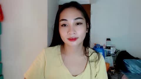 Snapshot of sweetlilly_18 chatting on 2, 1, 2025 Lilly online show from 2, 1, 2025