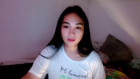 Snapshot of sweetlilly_18 chatting on 11, 3, 2025 Lilly online show from 11, 3, 2025