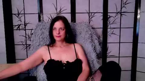 Snapshot of sweetlonglips_ chatting on 31, 7, 2026 JenJenny online show from 31, 7, 2026