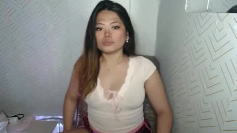 Snapshot of sweetlover_nicole chatting on 18, 5, 2026 NICOLE online show from 18, 5, 2026