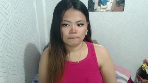 Snapshot of sweetlover_nicole chatting on 4, 8, 2026 NICOLE online show from 4, 8, 2026