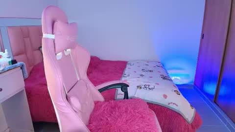 SweetLune online show from 7, 3, 2025