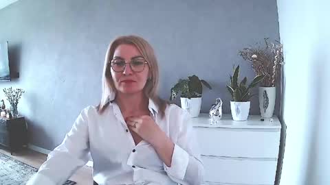 Snapshot of sweetmarthaaa chatting on 14, 5, 2026 sweetmarthaaa online show from 14, 5, 2026