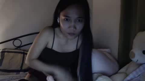 sweetmeeoowe_69 online show from 16, 3, 2026