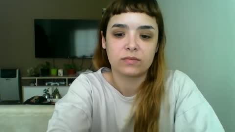 Snapshot of sweetmoonns2 chatting on 13, 10, 2025 sweetmoonns2 online show from 13, 10, 2025