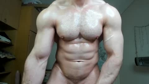 Snapshot of sweetmuscles_boy chatting on 15, 9, 2025 Lorenzo online show from 15, 9, 2025