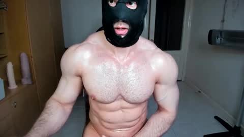 Snapshot of sweetmuscles_boy chatting on 3, 6, 2026 Lorenzo online show from 3, 6, 2026