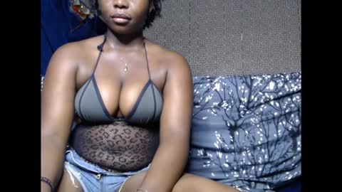 sweetnectarx online show from 28, 9, 2025