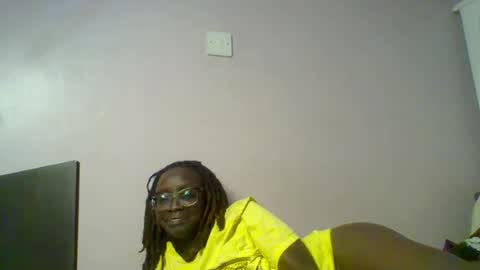 Novah girlie online show from 27, 5, 2026
