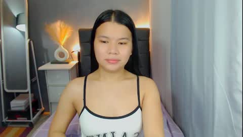 Snapshot of sweetnwildts chatting on 26, 4, 2026 Ghena online show from 26, 4, 2026