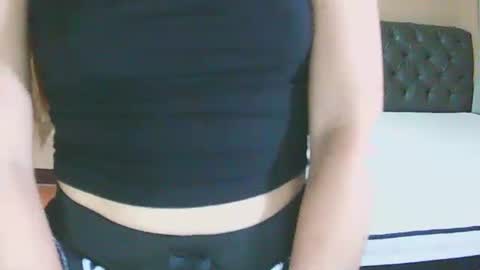 Snapshot of sweetpiax69 chatting on 1, 3, 2025 sweetpiax69 online show from 1, 3, 2025