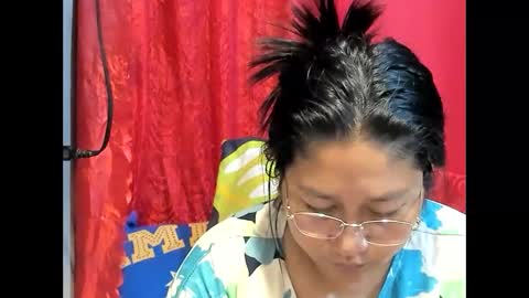 MIA online show from 10, 4, 2026