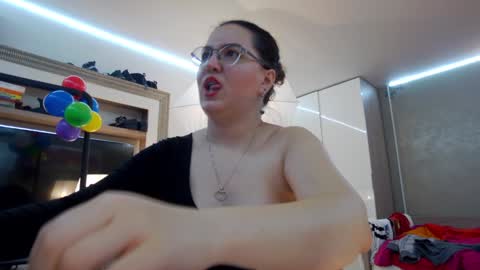 Snapshot of sweetraisa chatting on 15, 1, 2025 SweetRaisa online show from 15, 1, 2025