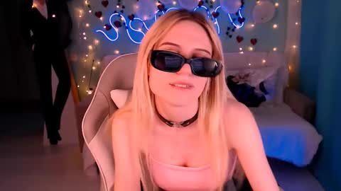 sweetrichal online show from 18, 2, 2025