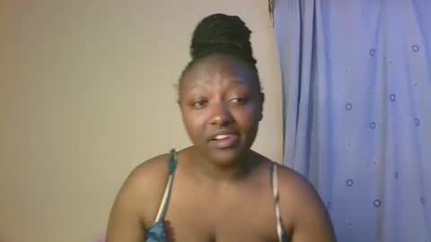 Snapshot of sweetrose2049 chatting on 26, 4, 2026 Rose Watetu online show from 26, 4, 2026