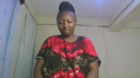 Snapshot of sweetrose2049 chatting on 29, 4, 2026 Rose Watetu online show from 29, 4, 2026