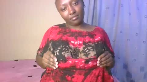 Snapshot of sweetrose2049 chatting on 12, 5, 2026 Rose Watetu online show from 12, 5, 2026