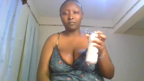 Snapshot of sweetrose2049 chatting on 13, 6, 2026 Rose Watetu online show from 13, 6, 2026