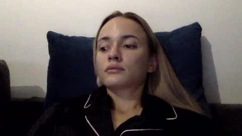 sweetsatalana online show from 17, 7, 2026