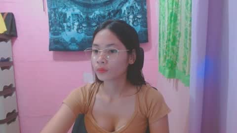 Mia online show from 22, 6, 2026