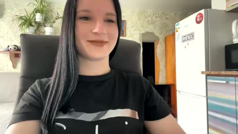 Sweet Shy online show from 8, 4, 2026