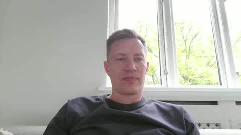 Snapshot of sweetsinner83 chatting on 20, 5, 2026 sweetsinner83 online show from 20, 5, 2026