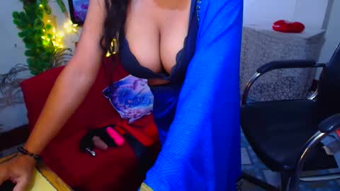 SweetSour online show from 30, 11, 2025