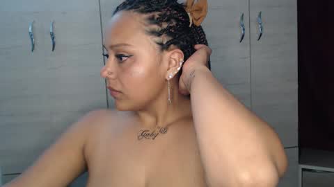 Snapshot of sweett_candy1 chatting on 3, 3, 2026 sweett_candy1 online show from 3, 3, 2026
