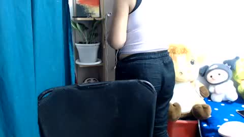 Snapshot of sweett_candy1 chatting on 9, 7, 2026 sweett_candy1 online show from 9, 7, 2026