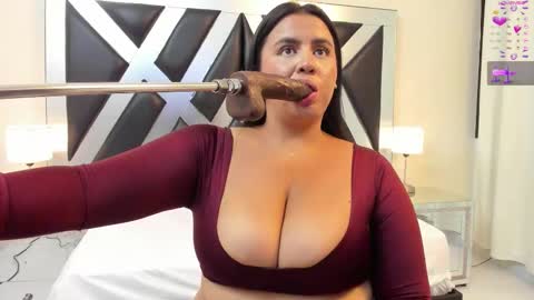    1430 - 22-00 online show from 12, 11, 2025