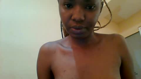 Snapshot of sweett_kimmie chatting on 26, 6, 2026 sweett_kimmie online show from 26, 6, 2026