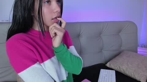    online show from 24, 12, 2024