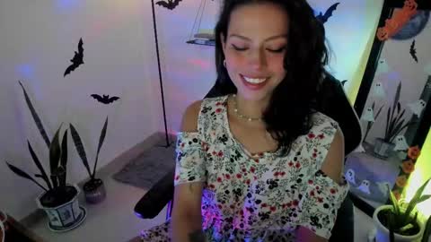Snapshot of sweettianna chatting on 8, 10, 2025 shamanta Independent modelHelp me reach 100 thumbs up online show from 8, 10, 2025
