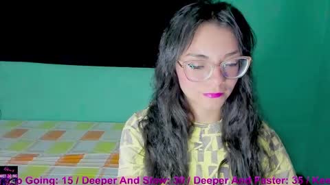 Snapshot of sweetxbig chatting on 6, 5, 2026 Alyssa Matt . Nice to meet you thumb up me please its important online show from 6, 5, 2026